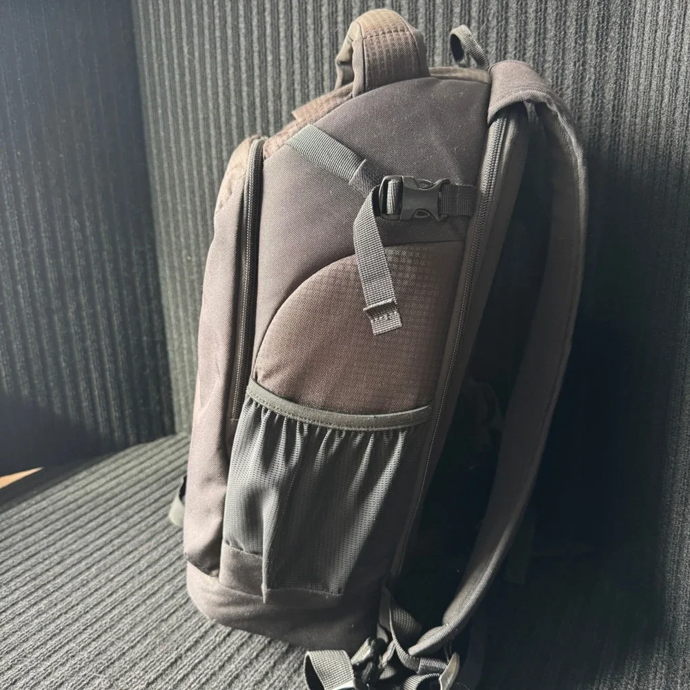 Lowepro Flipside 300 AW II Camera Backpack Black LP37127 - Picture 2 of 12